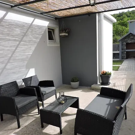Family Friendly House With A Swimming Pool Sestanovac, Zagora - 22984 * Šestanovac